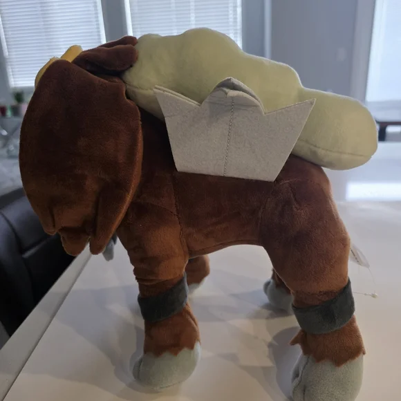 RARE - Pokemon: Korea-exclusvie Entei Plush - Picture 3 of 16